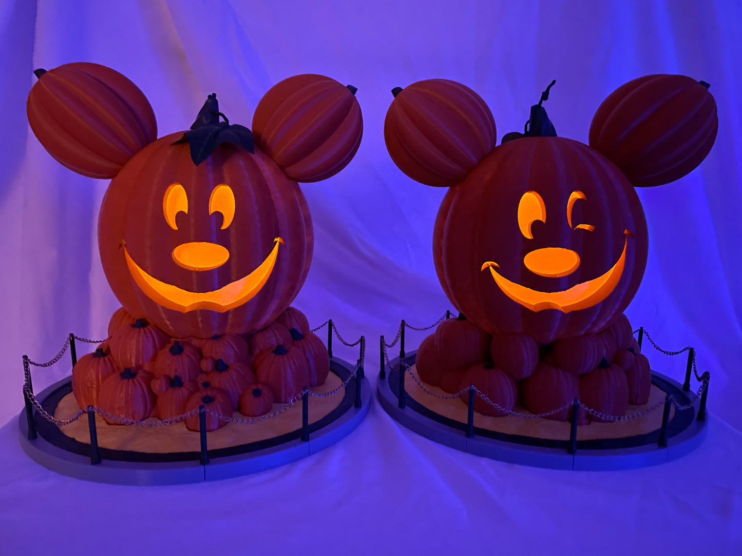 Light Up Main Street Disneyland Mickey Pumpkin Complete Set (includes Pumpkin Base and Fenced Base)