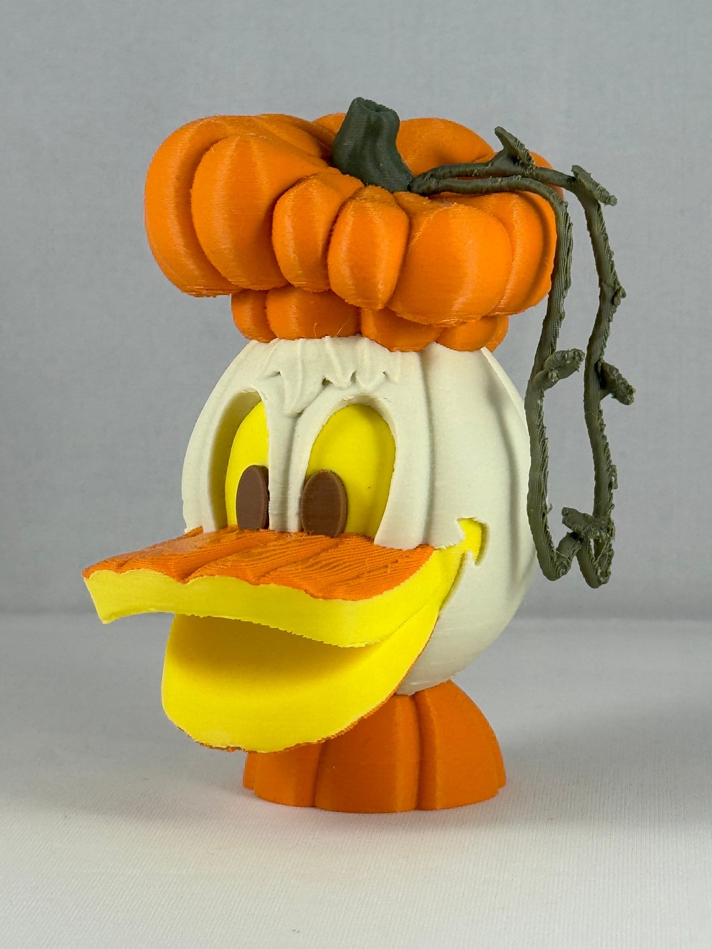 Fab 5 Disneyland Entrance Gate Donald Pumpkin Halloween Decoration